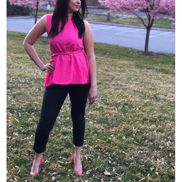 🆕Pink chiffon summer sleeveless shirt & belt - Picture 3 of 4